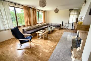 Фото Гостевой дом Guest House Villa Bozhenitsa г. Bozhenitsa 4